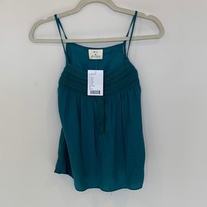 Pins And Needles Tank Green Snap in Front Size XS